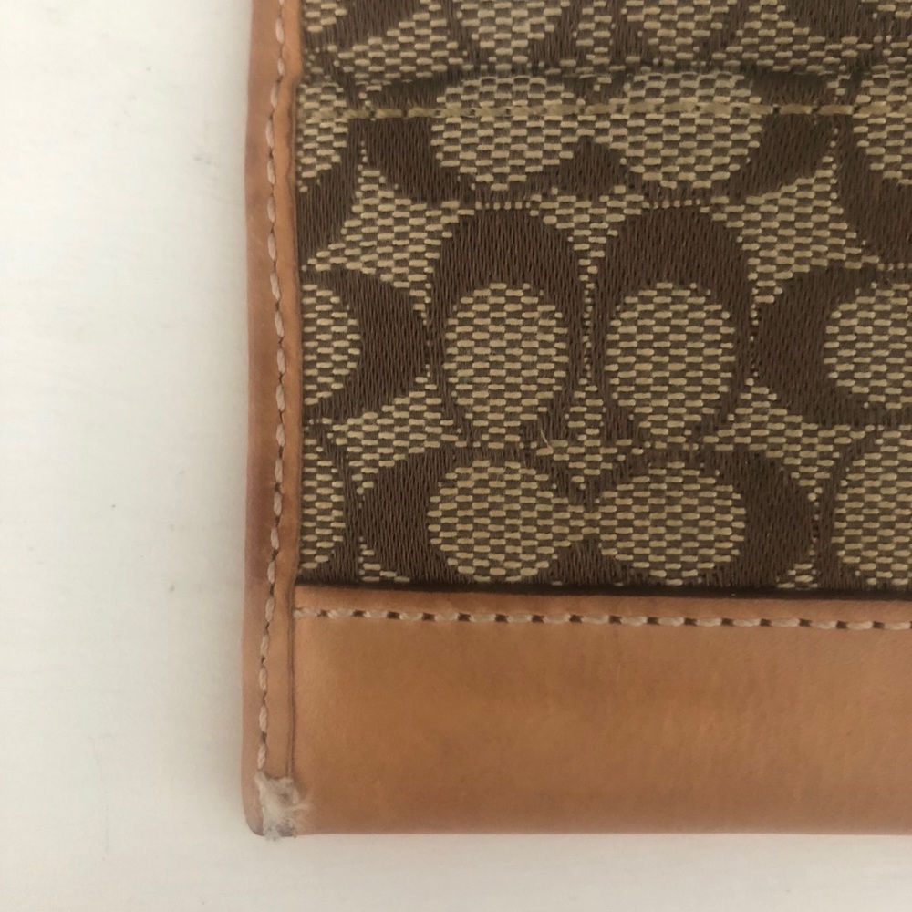 Coach zip coin change purse - Picture 3 of 4